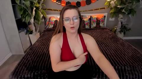 Emily online show from October 21, 12:42 pm