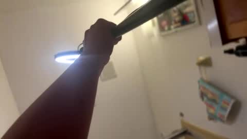 Snapshot of magsjane chatting on February 6, 9:43 am Kaye online show from February 6, 9:43 am