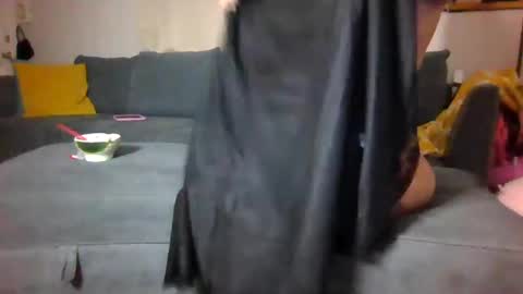 Snapshot of magsjane chatting on September 18, 10:47 am Kaye online show from September 18, 10:47 am