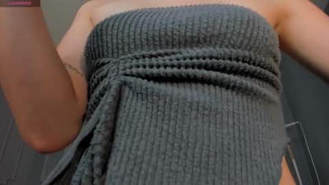  Maia  online show from November 20, 6:42 pm