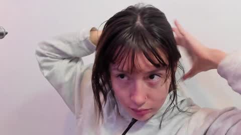 maibys online show from January 29, 4:05 am