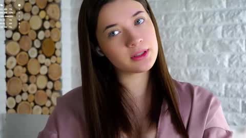 Lucy online show from December 15, 2:06 am