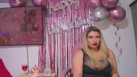 Maylin  online show from September 26, 1:36 am