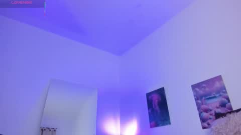 mai  online show from March 26, 7:26 pm