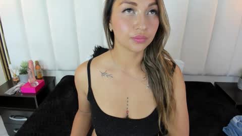 maiyajoness online show from September 11, 4:35 am