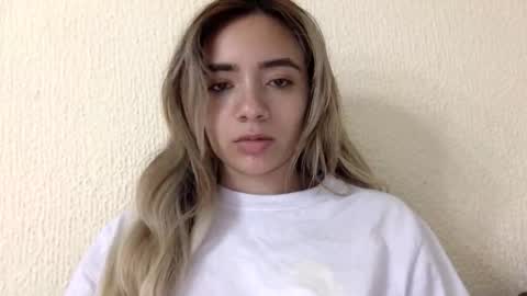 majo_gomezz online show from April 7, 4:47 am