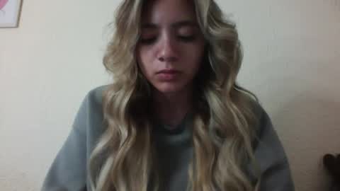 majo_gomezz online show from February 13, 12:45 am