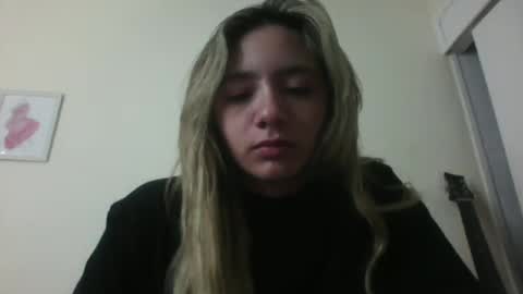 majo_gomezz online show from November 17, 11:05 pm