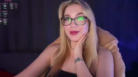 maksisisia online show from January 31, 7:11 pm