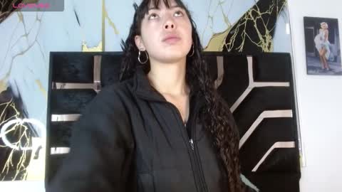 malejacs01 online show from October 14, 11:46 am