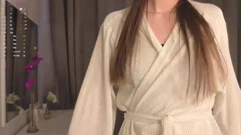 Evelyn online show from February 5, 4:37 am