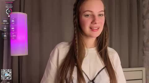 Evelyn online show from February 2, 4:22 am