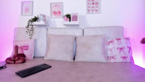 Malka online show from November 15, 7:04 pm