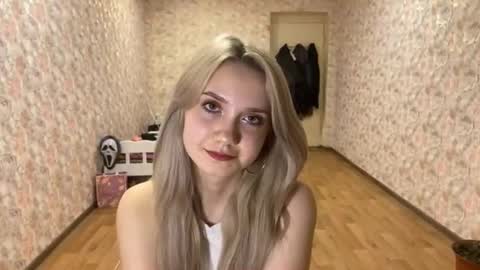 Amelia online show from January 15, 3:18 pm