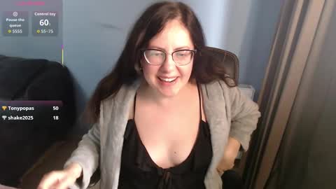 mandarinka28 online show from February 10, 11:24 am