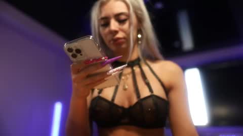 Anto Lovense is Active My pleasure is in your hands Private is Open online show from January 29, 8:40 am