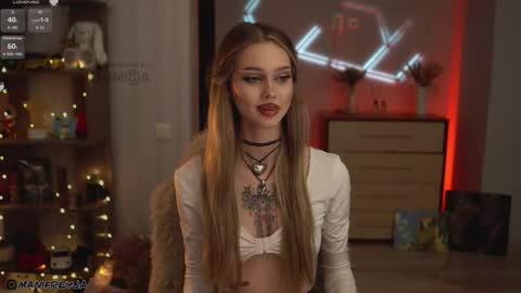 Amelie online show from November 18, 10:44 pm