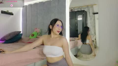 Manu  online show from March 4, 6:03 pm