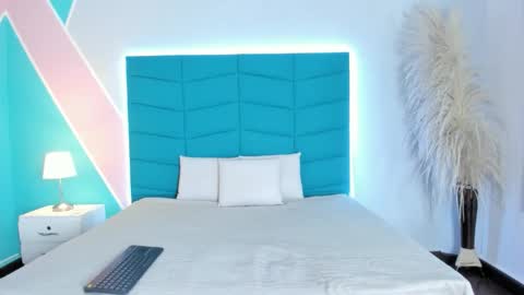 mara_winters_ online show from February 9, 2:08 pm