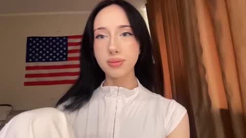 Isabella online show from July 11, 11:43 am