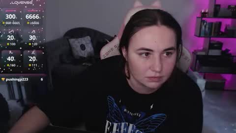 mari moore online show from November 26, 8:48 am