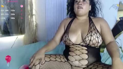 maria77_ online show from June 22, 8:39 pm