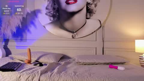 Maria  online show from October 9, 1:59 pm