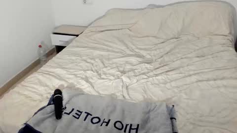 Itslablonde online show from November 12, 1:42 pm