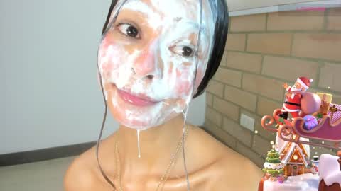 Snapshot of maria_sofii chatting on December 25, 1:09 pm S O F I A  model independent online show from December 25, 1:09 pm