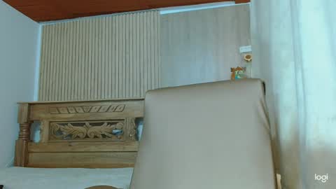 mariaa_antonia1 online show from June 2, 6:42 pm