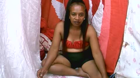 mariabello1 online show from May 20, 4:59 pm