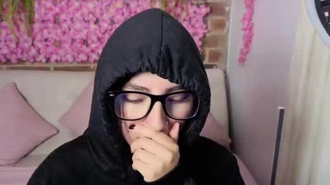 Maria online show from March 12, 7:38 pm