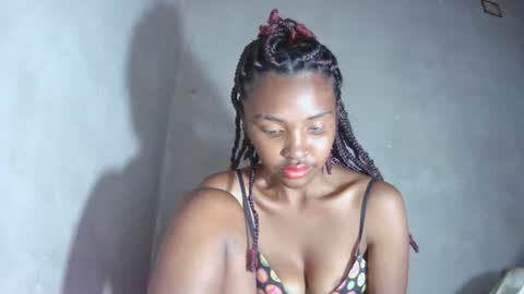 Maria online show from November 6, 7:09 pm