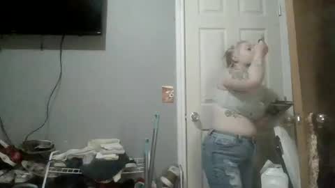 Mariah online show from February 24, 12:57 pm