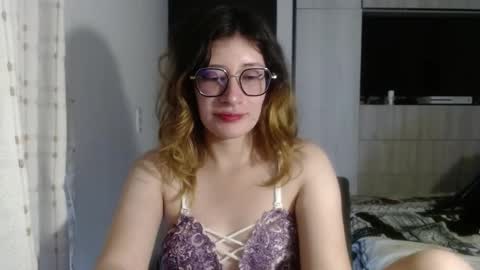 Mariana online show from December 21, 3:53 pm