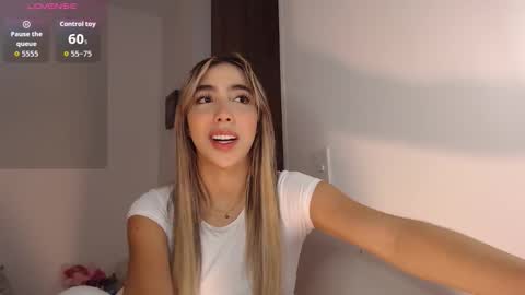 Mariana online show from November 30, 11:53 pm