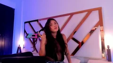  Mariana online show from June 19, 8:01 pm