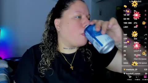 Snapshot of mariana_smittt chatting on February 23, 6:01 am   Independent Model online show from February 23, 6:01 am
