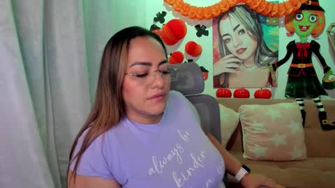 Snapshot of marianalopez81 chatting on October 23, 1:44 am Mariana Lopez online show from October 23, 1:44 am