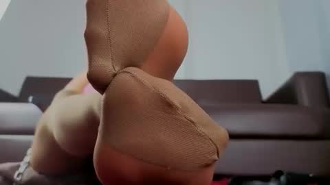 Mariana  online show from March 30, 6:24 am