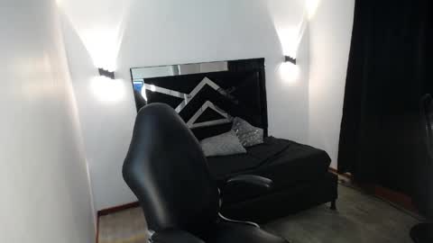 Mariana online show from April 9, 5:43 am