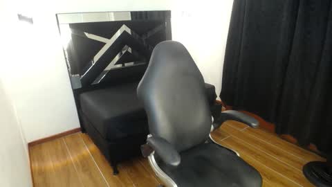 Mariana online show from November 15, 5:08 am