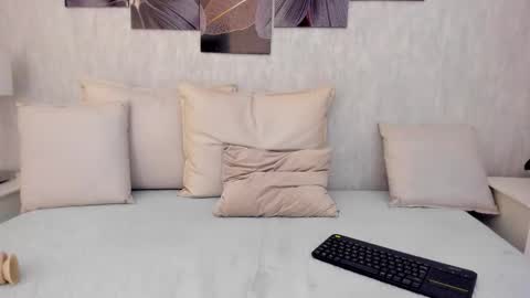 Mariana online show from February 15, 11:27 pm