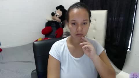 Snapshot of marie__brown chatting on October 31, 11:47 am Marie online show from October 31, 11:47 am