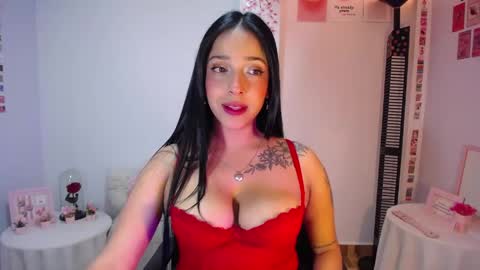 Nicolle online show from May 4, 3:54 am