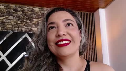 marie_hss online show from April 1, 8:17 pm