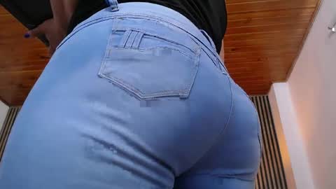 marie_hss online show from April 13, 7:47 pm