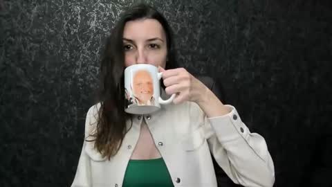 marielleanker online show from November 23, 5:14 pm