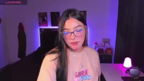 Mariana Hasper online show from February 28, 6:24 am