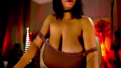 Snapshot of mariicha chatting on September 21, 7:29 am Nikita - Scroll down and read my bio please. New Pictures in Bio online show from September 21, 7:29 am